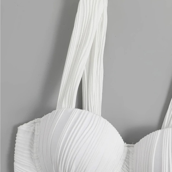 Ruched Bustier Crop Top (Push Up) - Picture 4 of 8